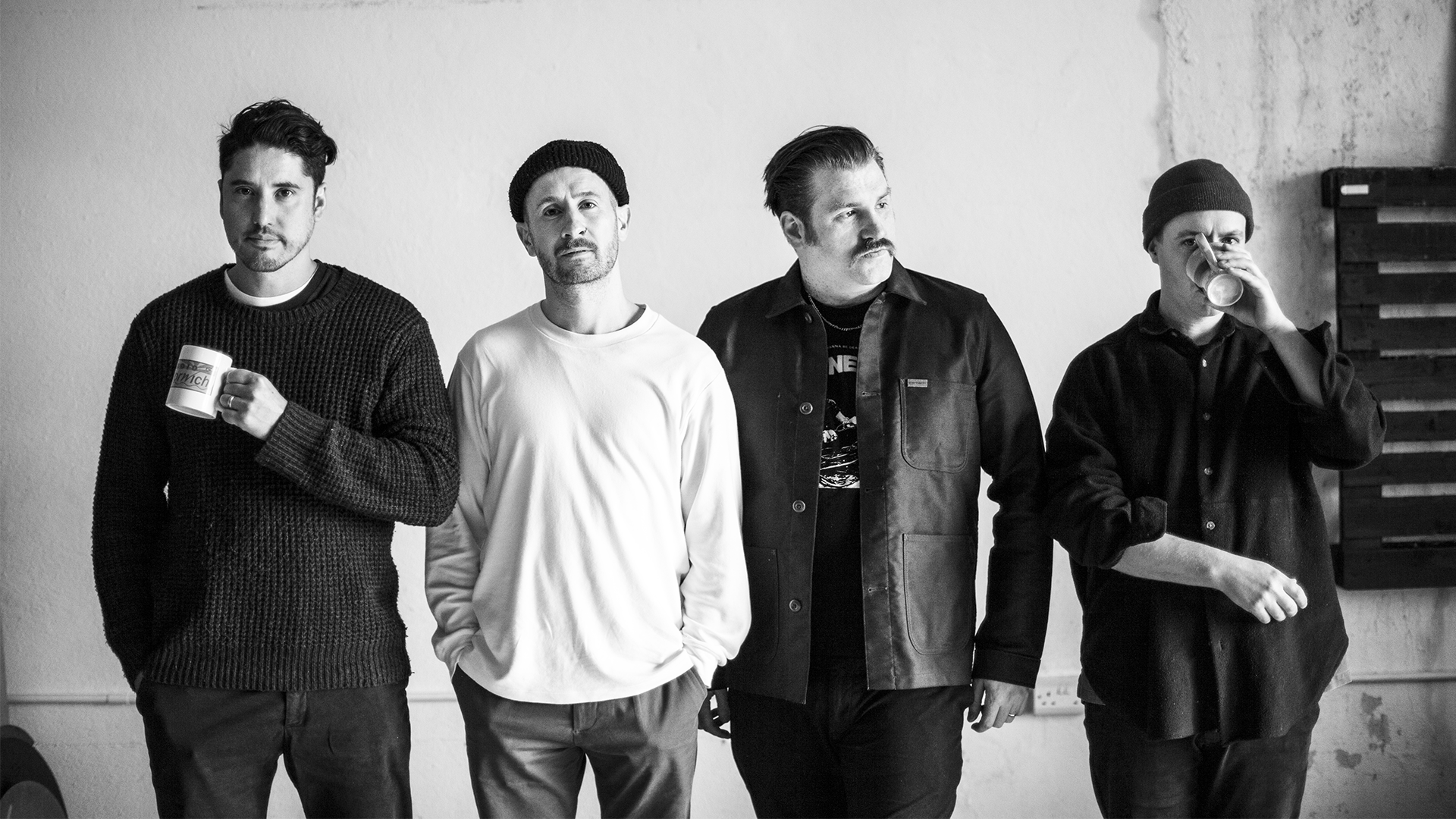 And So I Watch You From Afar – Trabendo